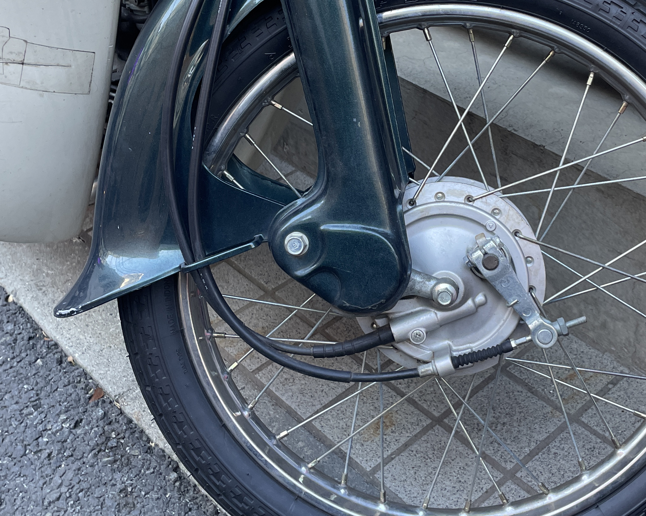 スーパーカブのブレーキでつまずく原因｜初心者が最初に知っておきたかったこと