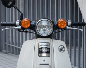 左右対称に見えてつまずく原因｜初心者が最初に知っておきたかったこと（スーパーカブ）